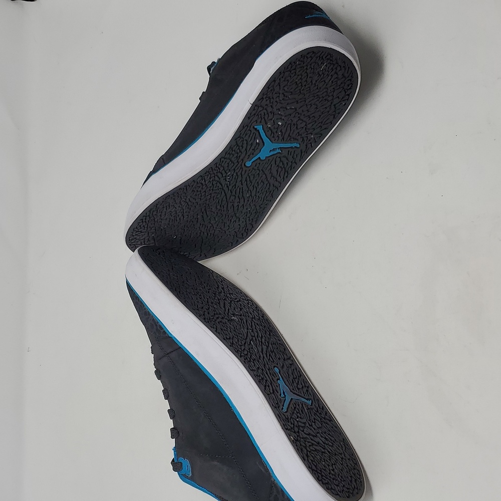 Jordan Men's Size 8 Black and Blue Court Sneakers - Picture 7 of 7